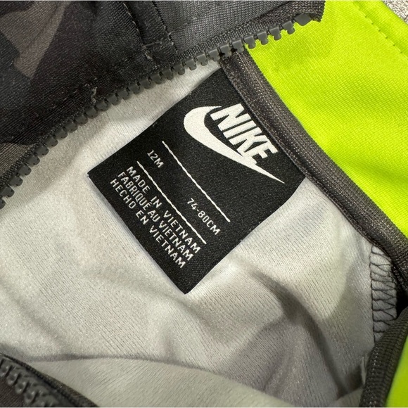 Nike Track / Soccer Jacket - Picture 4 of 5